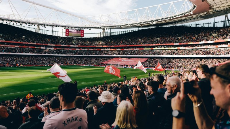 Von Anfield bis Old Trafford: Premier League live erleben