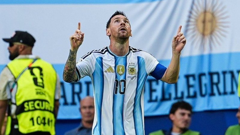 20 Tore, 30 Spiele! Messi bricht zwei Schallmauern