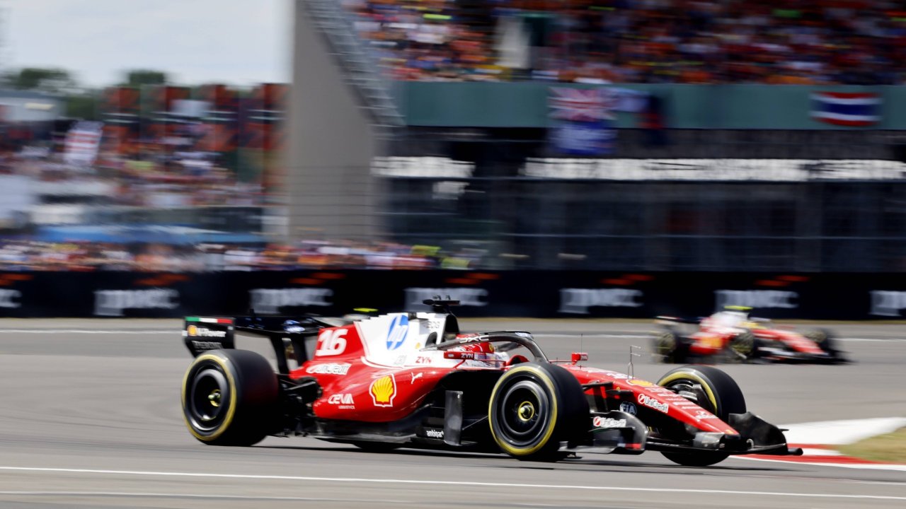 Drama um Antonelli: Leclerc fährt ersten Sieg seit 2024 ein