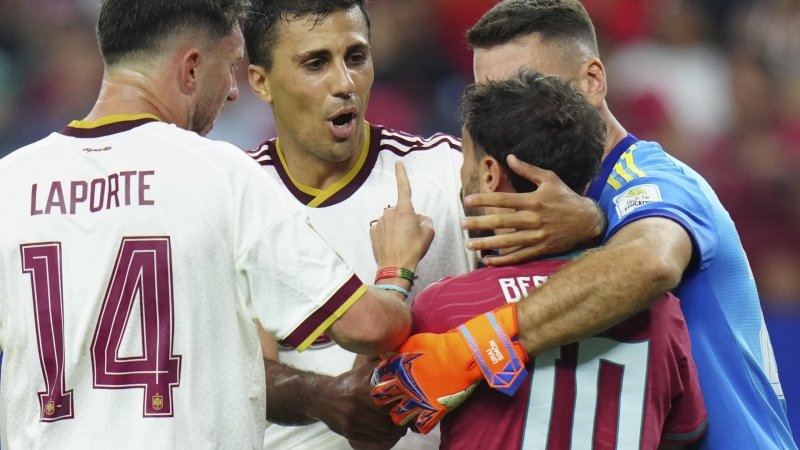 Rodri entschuldigt sich nach WM-Spiel bei Bernardo Silva