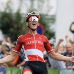 Heimsieg! Mühlberger fährt Konkurrenz zum Tour-Auftakt davon