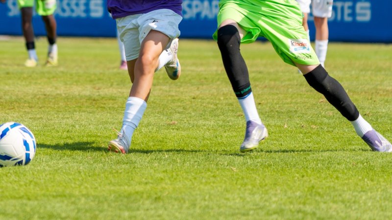 Fußball im LIVE-Stream: Sparkasse Schülerinnenliga