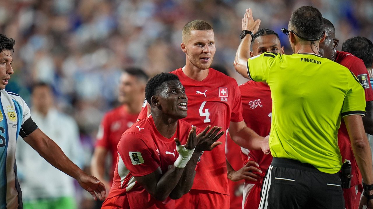 "Argentinien hat neun Leben, VAR und eine Spinne" - Pressestimmen