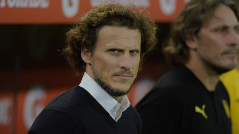 Nach WM-Debakel: Übernimmt Ex-Stürmer Forlán Nationalteam?
