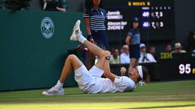 Leichte Entwarnung! Zverev gibt nach Sturz Verletzungsupdate