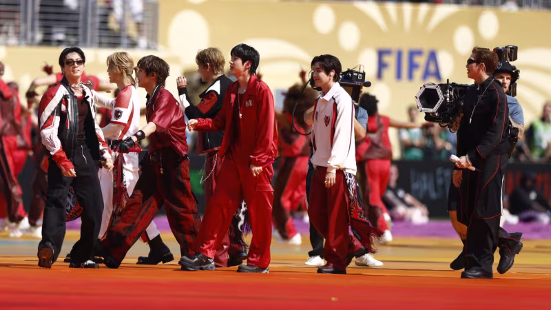 Von Bieber bis Shakira: Die besten Bilder der WM-Halftime-Show