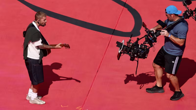 Von Bieber bis Shakira: Die besten Bilder der WM-Halftime-Show