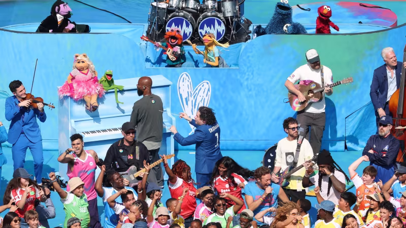 Von Bieber bis Shakira: Die besten Bilder der WM-Halftime-Show