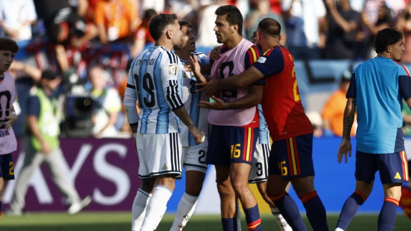 "Ihr redet zu viel" - Otamendi schießt gegen Spanier