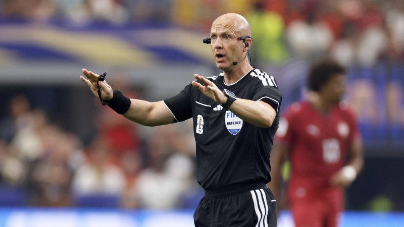 Schiedsrichter Anthony Taylor hört auf