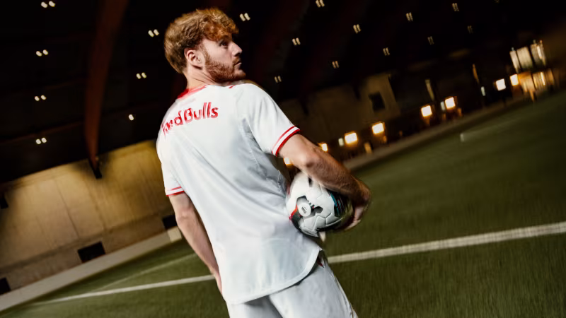 Dopplereffekt: So sieht Salzburgs neues Heimtrikot aus