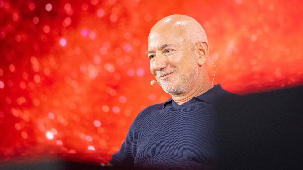 Amazon-Gründer Bezos soll Einstieg beim FC Liverpool prüfen