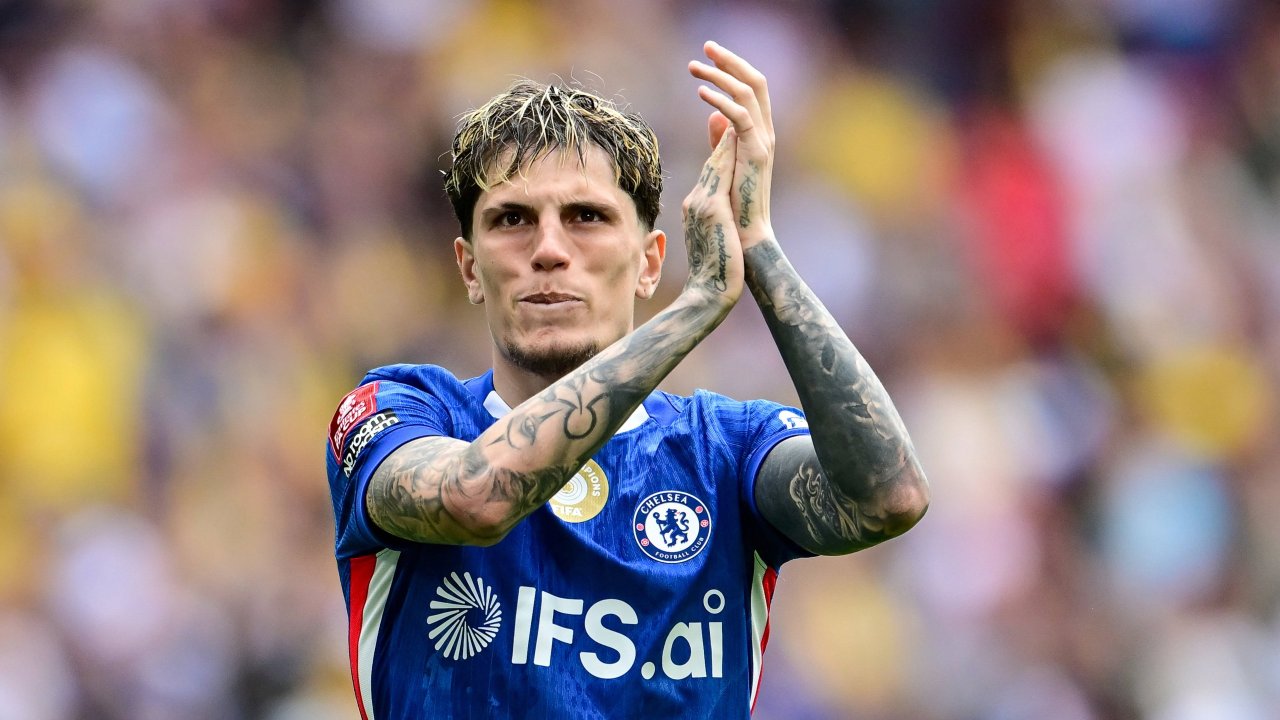 Bei Chelsea gefloppt: Garnacho zieht in der Premier League weiter