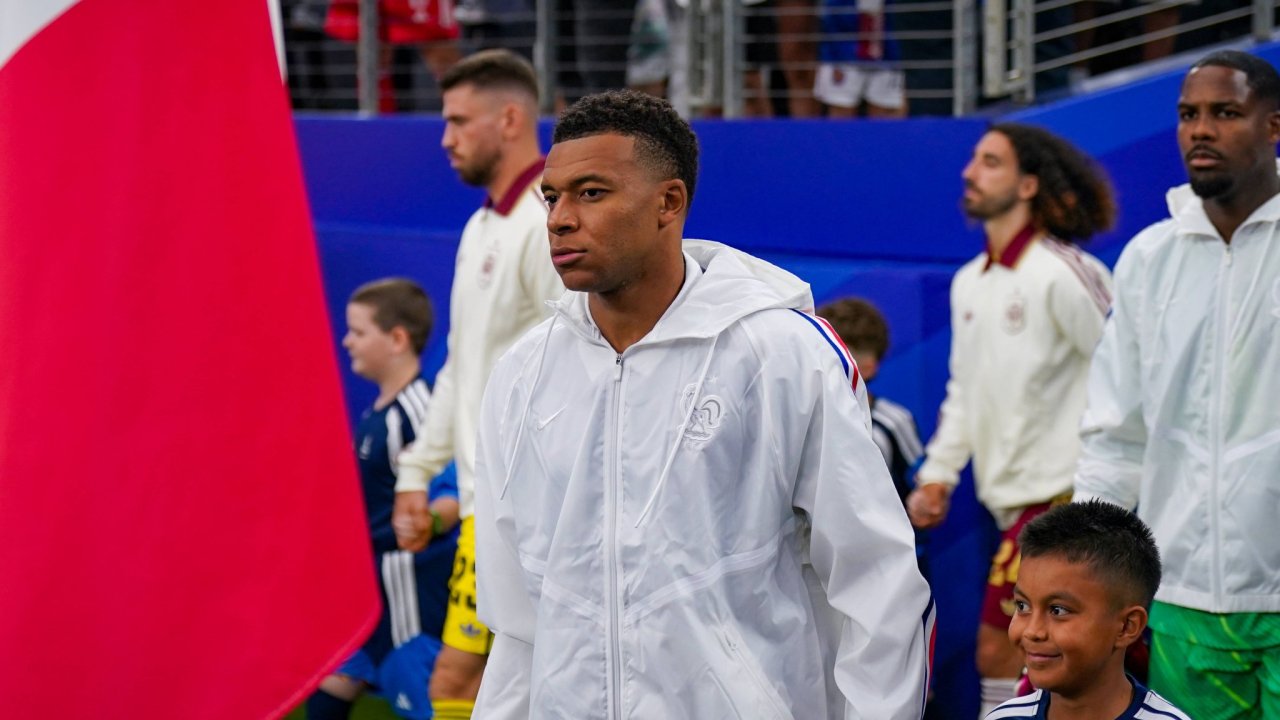 Mbappé meldet sich erstmals nach WM zu Wort