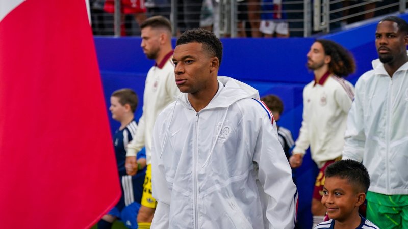 Mbappé meldet sich erstmals nach WM zu Wort