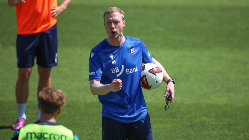 Maximilian Senft sorgt für Fan-Novum im Karlsruhe-Training