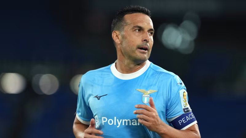 Diese Fußball-Stars sind noch ohne Verein