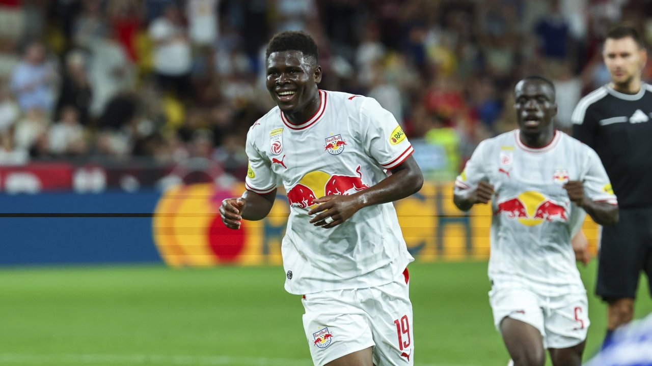 Dank Konaté! Salzburg jubelt über späten Heimsieg gegen Hartberg