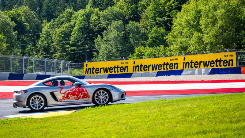 Kurve 3 in Spielberg erstrahlt ab sofort in Gelb