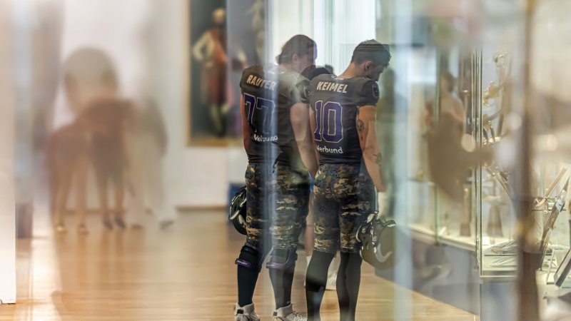 Vikings präsentieren neue Military Uniform - im Museum!