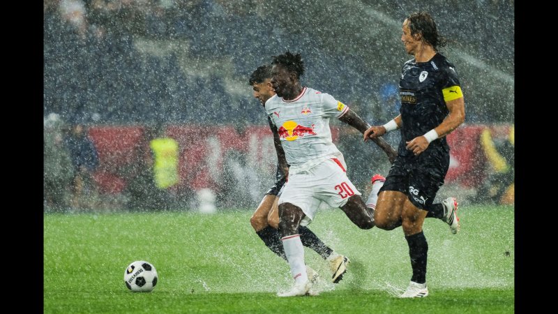 Regen-Festspiele in Salzburg - die nassen Bilder