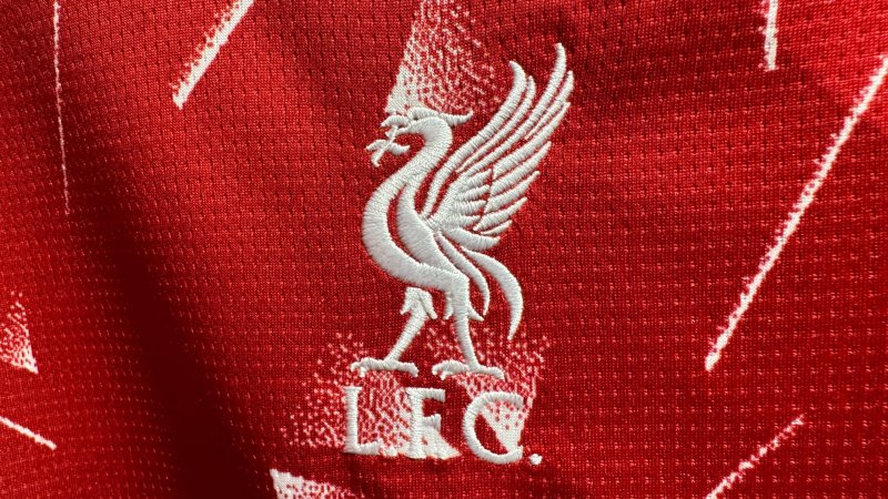 Investorengruppe mit Jeff Bezos steigt bei Liverpool ein