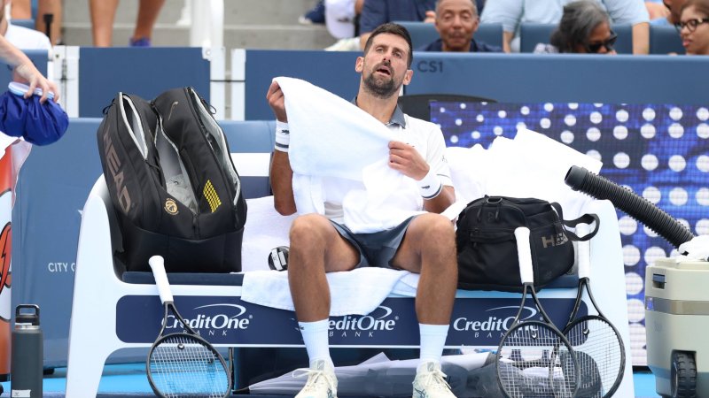 Novak Djokovic speibt und scheitert in Cincinnati