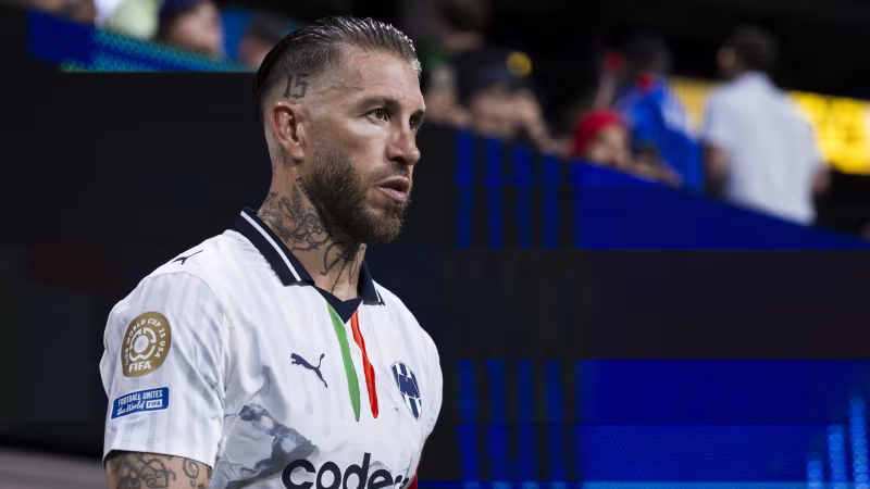 Diese Fußball-Stars sind noch ohne Verein