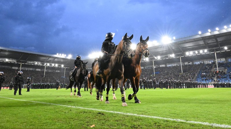 Ausschreitungen überschatten Südwest-Derby im DFB-Pokal
