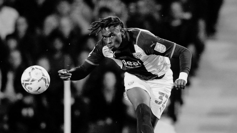 Bei Spiel kollabiert: Ex-Chelsea-Talent verstorben