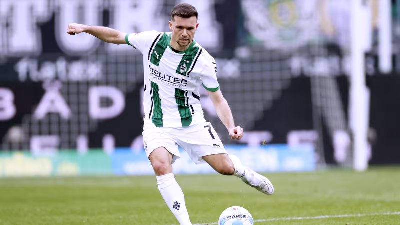 #19 - Kevin Stöger