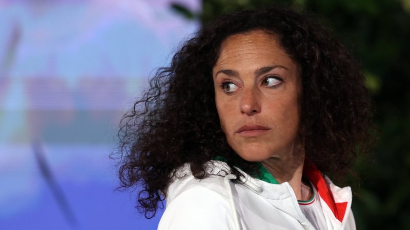 Doppel-Olympiasiegerin Brignone muss unters Messer