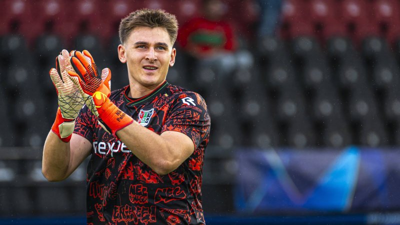 Nach Rot: ÖFB-Goalie Polster kommt in Champions League zu Debüt
