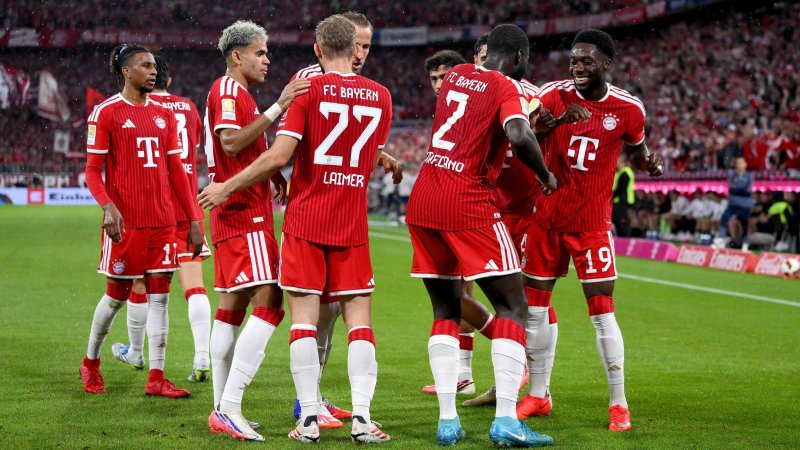 Bayern eröffnet neue Saison mit Kantersieg gegen Stuttgart