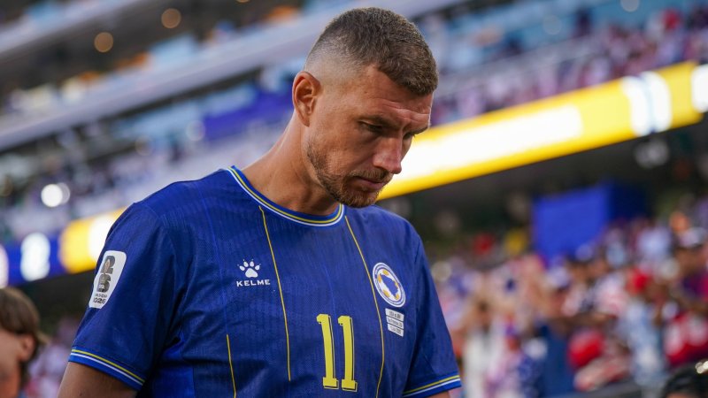Edin Dzeko gibt Rücktritt bekannt