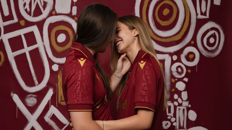 Bilder: Austria Wien präsentiert neues "Kunst-Trikot"