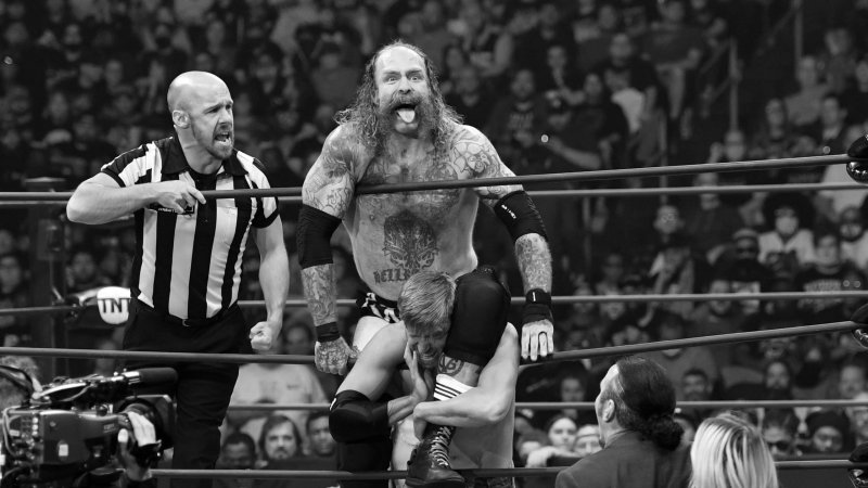 Ehemaliger AEW-Wrestler nach Kollaps im Ring verstorben