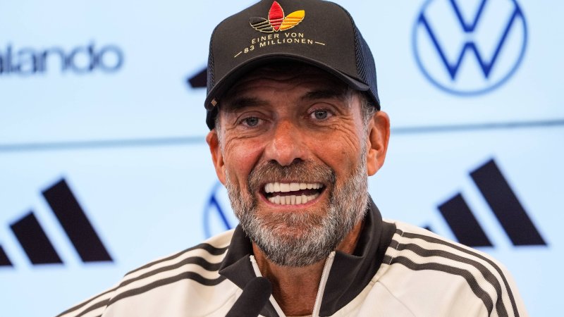 Jürgen Klopp präsentiert DFB-Kader im XXL-Format