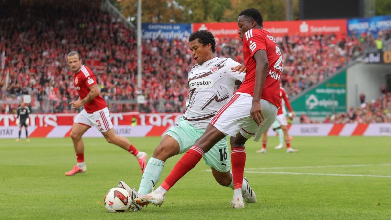 Nemeth holt mit St. Pauli Punkt bei Cottbus in Unterzahl