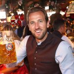 Kane & Co. in der Lederhose! FC Bayern am Oktoberfest - Bilder