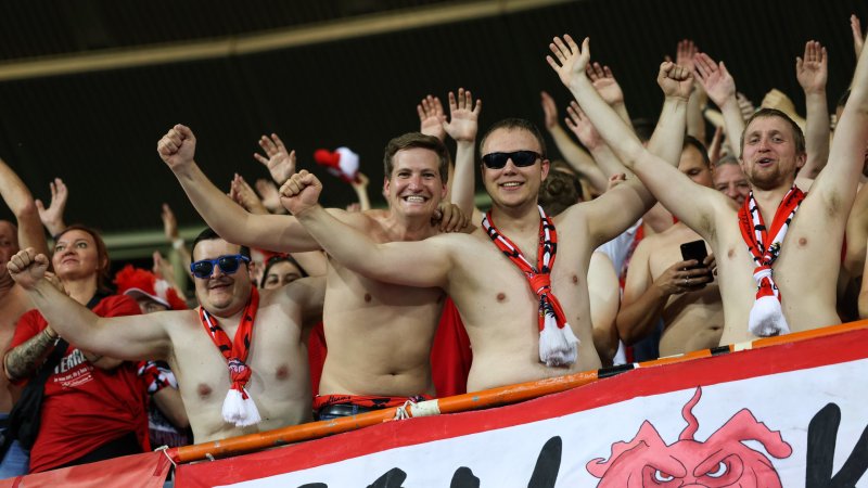 Rot-weiß-rote Fanliebe: Die besten Bilder