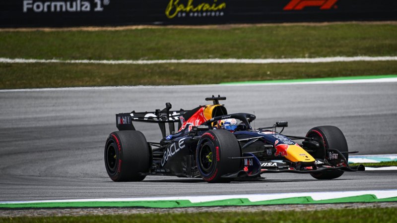 Verstappen startet in Malaysia mit souveräner Bestzeit