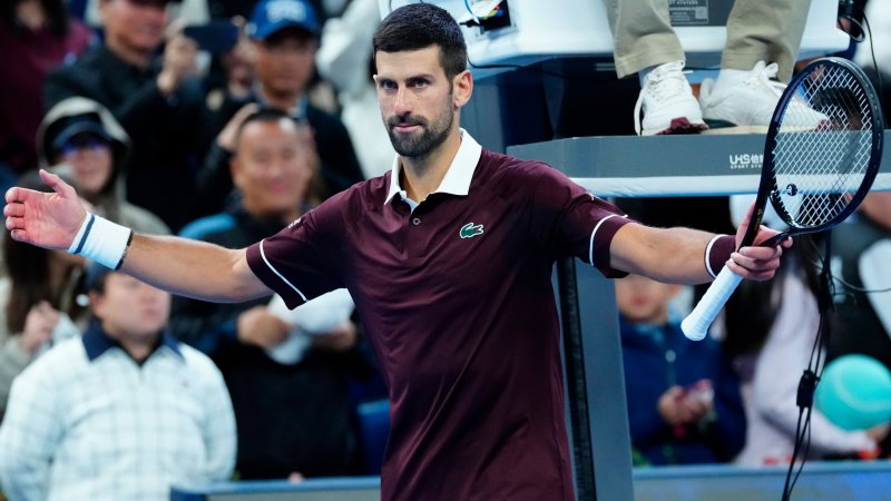 Medvedev trifft Fan! Djokovic zieht in Peking ins Finale ein