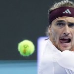 Zverev verhindert Aus in Shanghai