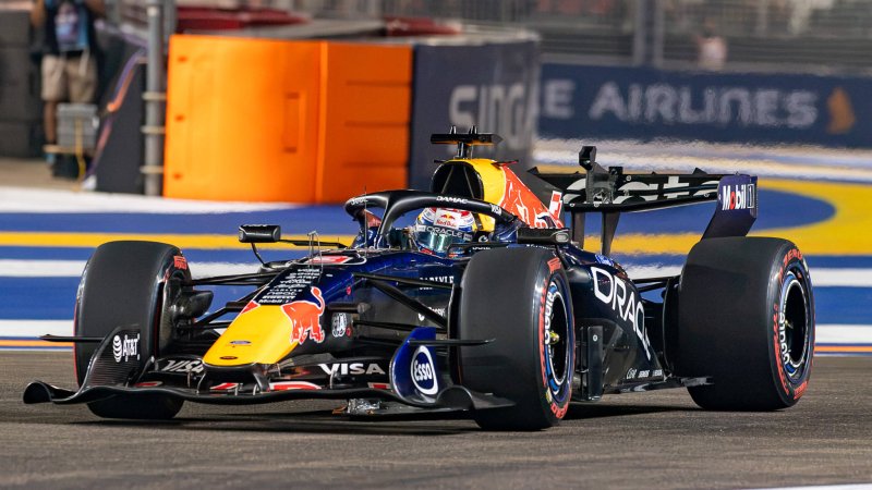Verstappen fährt lockeren Start-Ziel-Sieg in Singapur ein