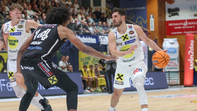 Gmunden verwandelt 18-Punkte-Rückstand in Derbysieg!