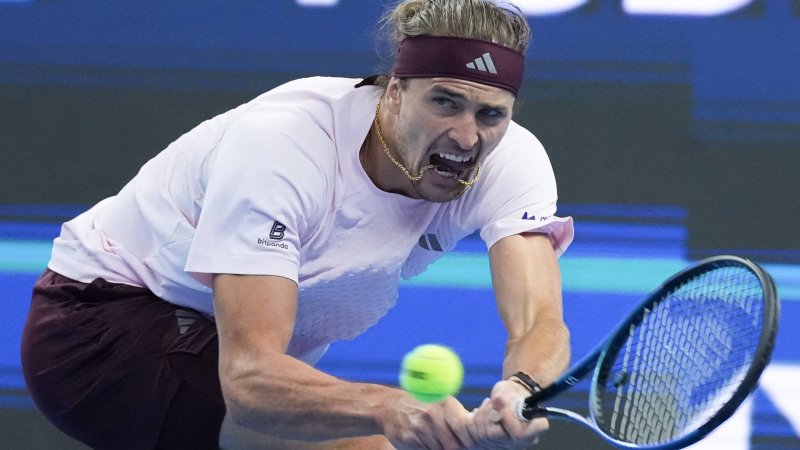 Mit viel Mühe: Zverev steht im Shanghai-Viertelfinale