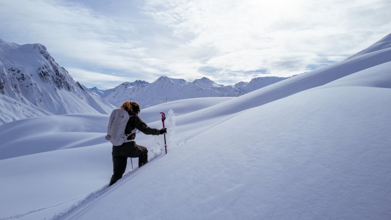 Jetzt mitbieten! Ein Tag am Arlberg mit Nina Gigele