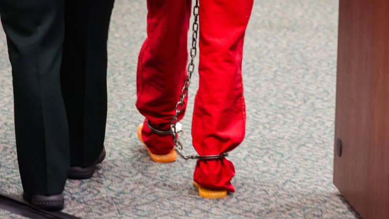 Nacktaufnahmen von Minderjährigen - 90 Jahre Haft für US-Trainer