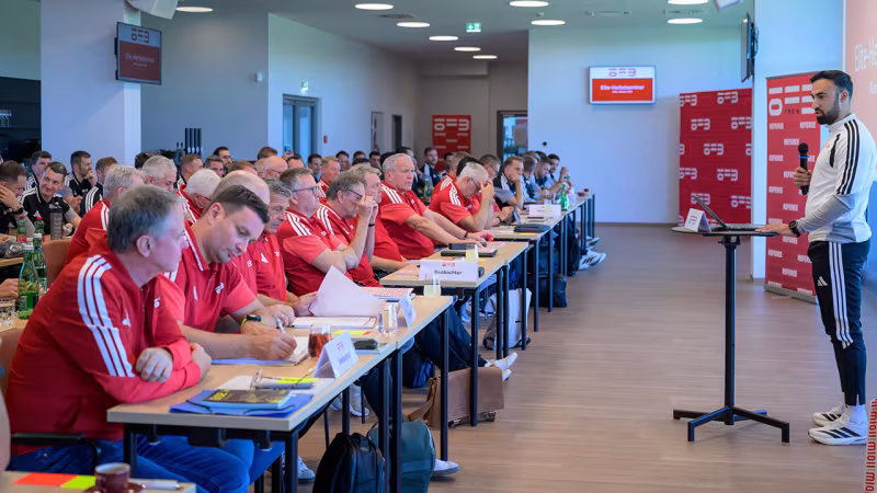Kritik an Führung und Organisation